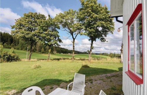 Fargelanda Municipality House | Lovely Home In Högsäter With Kitchen