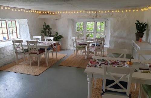 Fora Hostel | Marsjö Gård Bo & Yoga vandrarhem