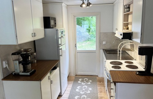 Byxelkrok Ski Chalet | Nice cottage with pool and sea view near Byxelkrok | SE04051