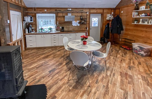 Knared House | Nice home in Kåphult with kitchen