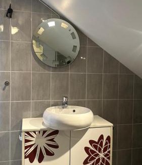 Orgryte-Harlanda Apartment | Penthouse for Workers & Familys Near SKF