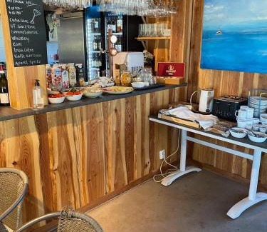 Sjotorp Hostel | Perssons i Backens Pensionat- Sjötorps Vandrarhem & Rum