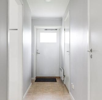 Marmaverken Apartment | Relax in peaceful and sunny Marmaverken apartment