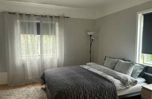 Lindesberg Apartment | Rymlig lägenhet I hjärtat av Lindesberg 95kvm