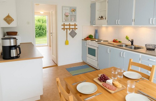 Gamleby Apartment | Scenic by the sea Patterdale Apartment 2, Gamleby, Sweden