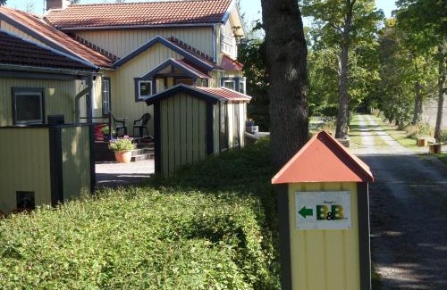 Katrineholm Municipality Bed & Breakfast | Skogis Bed & Breakfast