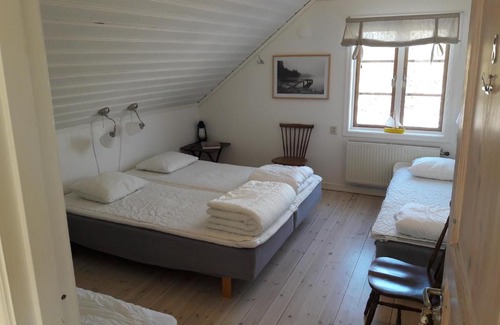 Moja Hostel | STF Möja Vandrarhem