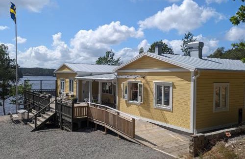 Sjuntorp Hostel | Vårhaga Vandrarhem