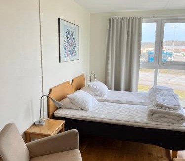 Vallda-Tingsberget Hostel | Vandrarhem Nattmössan