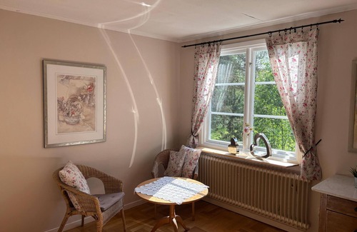Filipstad Municipality Apartment | Viol vacation apartment in Värmland - 3 bedrooms, fireplace, nature & lake