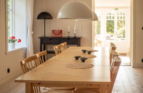 Lervik Villa | Åkagårdens Lodge