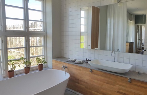 Loderup Bed & Breakfast | Örum 119