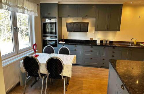 Ostavall Villa | Östavall Kölsillre Lyxvilla, fiber internet WiFi