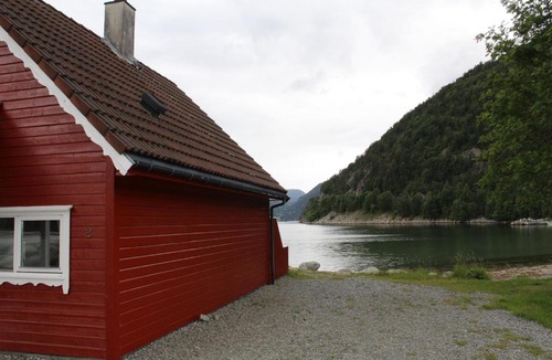Hjelmeland House | Østerhus Fjord cabins 575
