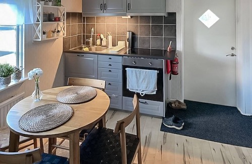 Blomstermala House | 1 bedroom amazing home in Tålebo