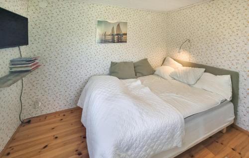 Ellos House | 1 Bedroom Amazing Home In Ellös