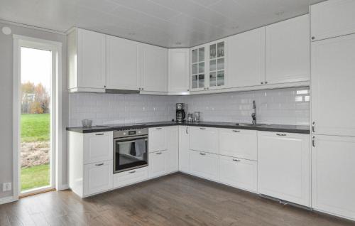 Kristinehamn House | 1 Bedroom Amazing Home In Kristinehamn