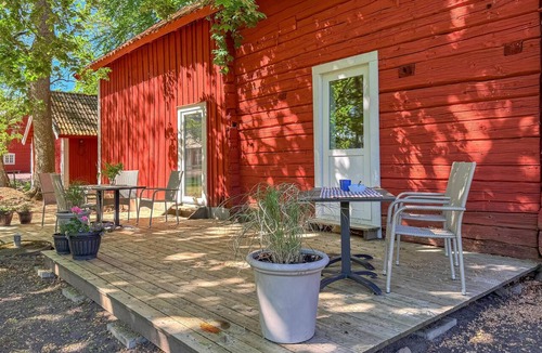 Odeshog House | 1 bedroom amazing home in ödeshög