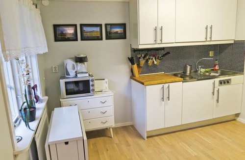 Farjestaden House | 1 bedroom awesome home in Färjestaden