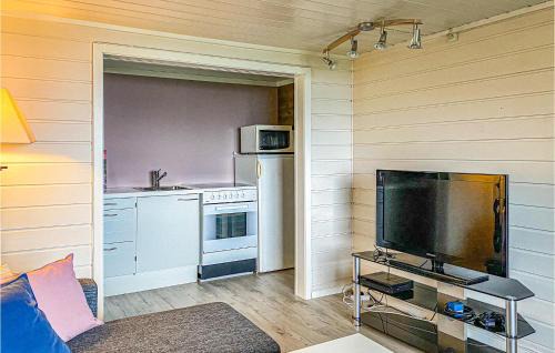 Gjemnes Municipality Apartment | 1 Bedroom Beach Front Apartment In Øydegard