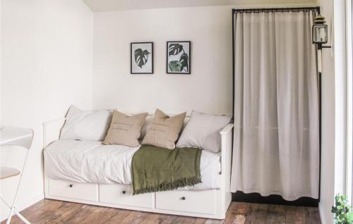 Uddevalla House | 1 Bedroom Beautiful Home In Uddevalla