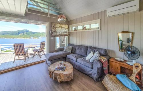 Jelsa House | 1 Bedroom Beautiful Home In Jelsa