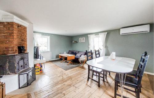 Almhult House | 1 Bedroom Beautiful Home In Svinaberga