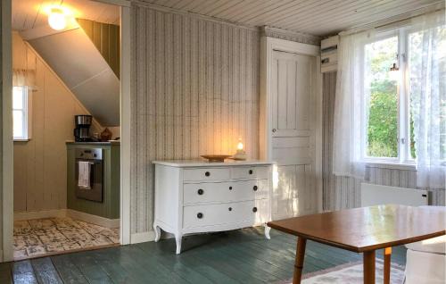 Norrkoping O House | 1 Bedroom Cozy Home In Vikbolandet