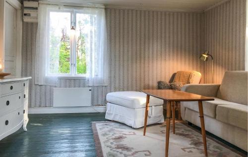 Norrkoping O House | 1 Bedroom Cozy Home In Vikbolandet
