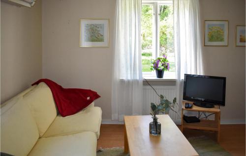 Ronneshytta Apartment | 1 Bedroom Gorgeous Apartment In Rönneshytta