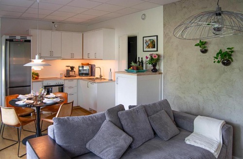 Kummelnas Apartment | 1 Bedroom Lovely Apartment In Saltsjö Boo