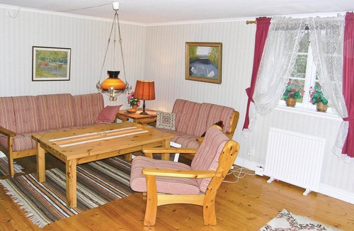 Blomstermala House | 1 bedroom lovely home in Blomstermåla