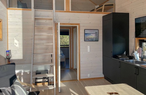 Bjugn House | 1 bedroom lovely home in Lysøysundet
