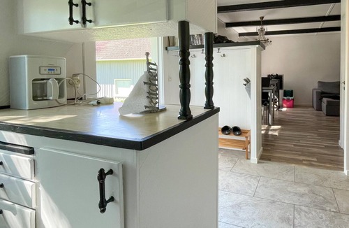 Aspered House | 1 bedroom lovely home in äspered