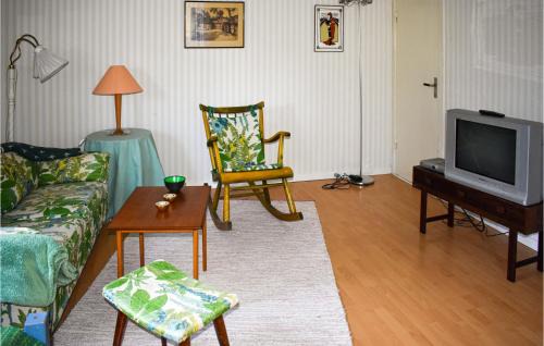 Ronneshytta Apartment | 1 Bedroom Nice Apartment In Rönneshytta
