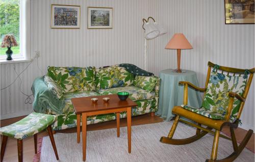 Ronneshytta Apartment | 1 Bedroom Nice Apartment In Rönneshytta
