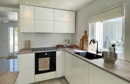 Varberg Municipality House | 1 bedroom nice home in åskloster