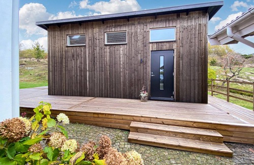Falkenberg House | 1 bedroom stunning home in Grimsholmen