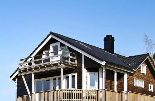 Bygstad House | 10 person holiday home in Bygstad