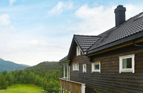 Bygstad House | 10 person holiday home in Bygstad
