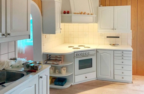 Gulen Municipality House | 10 person holiday home in Brekke