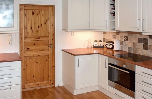 Midsund Municipality House | 10 person holiday home in MIDSUND