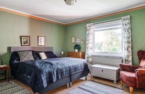 Katrineholm House | 100 m² House ∙ 4 bedrooms ∙ 8 guests