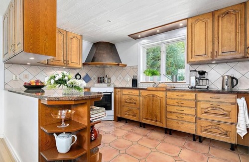 Osby Villa | 100 year old villa close to nature & lake