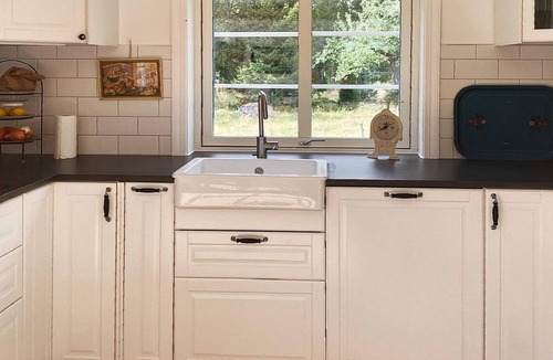 Kalvsvik House | 11 person holiday home in VÄXJÖ