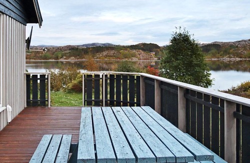 Kvenvær House | 12 person holiday home in Kvenvær
