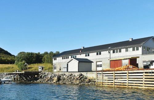 Oksvoll House | 12 person holiday home in Oksvoll