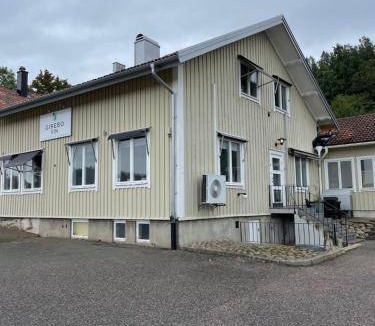 Huskvarna Bed & Breakfast | 120 m² Bed and breakfast ∙ 3 bedrooms ∙ 6 guests