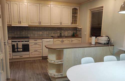 Sollentuna Villa | 125 m² Villa ∙ 4 bedrooms ∙ 8 guests