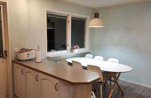 Sollentuna Villa | 125 m² Villa ∙ 4 bedrooms ∙ 8 guests
